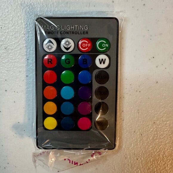 3D Illusion Star Wars Night Light With Remote Control Yoda Darth Vader Chewbacca - Picture 8 of 13